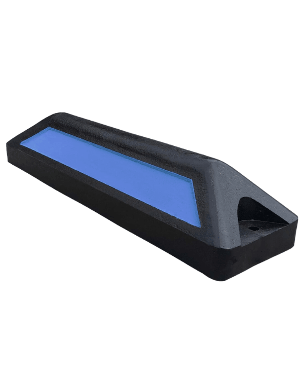 Tope Individual para Estacionamiento de Polietileno Negro Reciclado con Pintura Azul 60 cm - SOLTEC